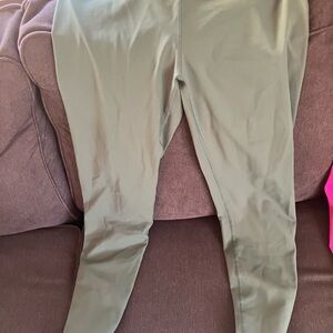 Born primitive leggings green